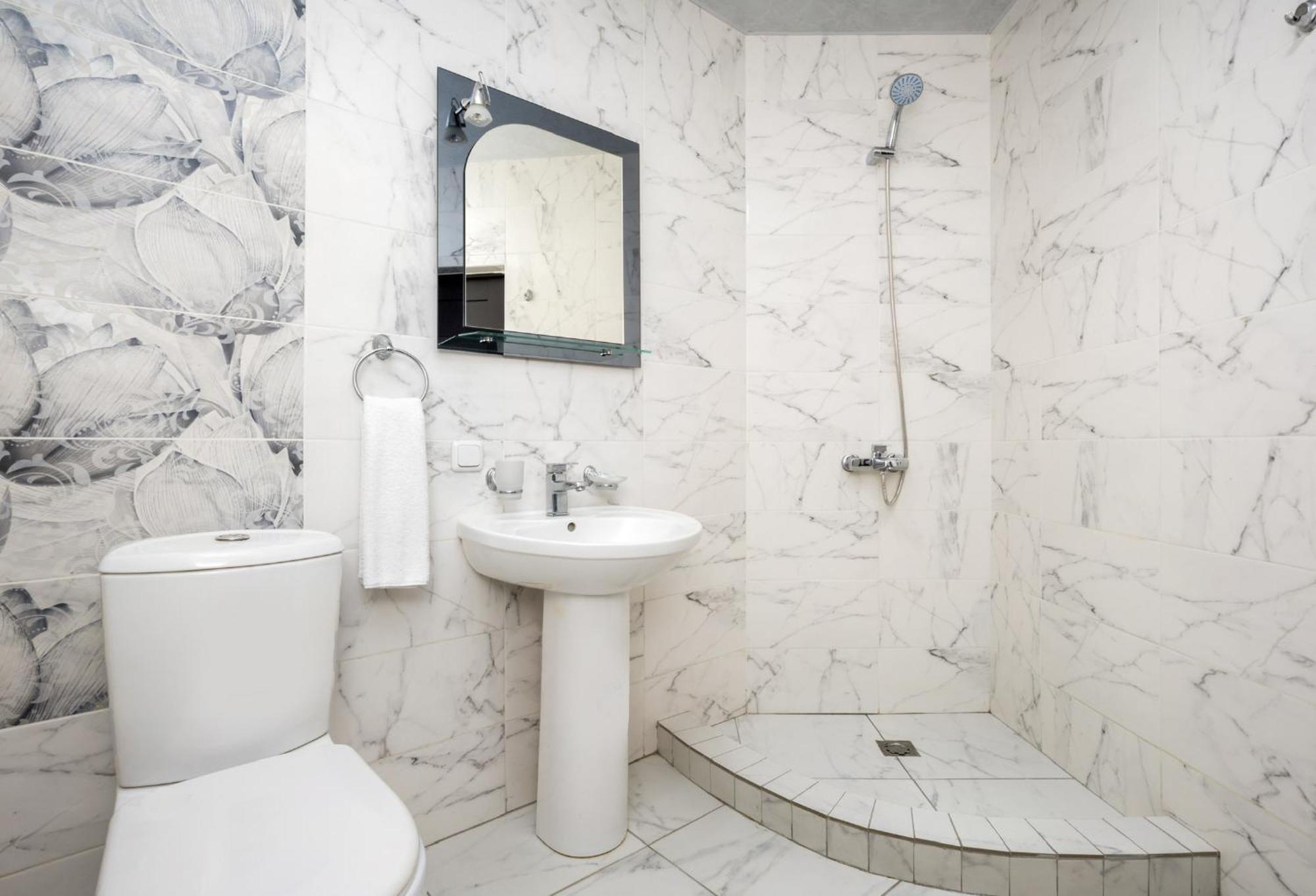 2 Bedrooms 2 Bathrooms Large And Lux Apartment Best Location Jerevan Buitenkant foto
